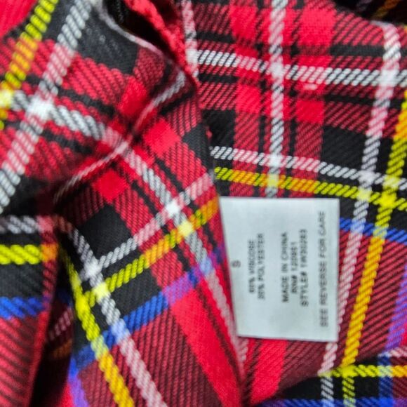 Hippie Rose -658 NWT Red Black Plaid Long Sleeve Front Knot Button Down Shirt S - Picture 9 of 9